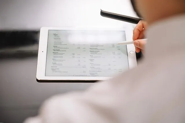 Przyszłość elektronicznego podpisu. Czy AI może wpłynąć na jego rozwój?