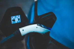 Potencjał nowoczesnych pojazdów elektrycznych – zobacz, co mogą one zaoferować