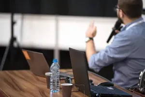 Projektor – podstawowy sprzęt dla prezentacji