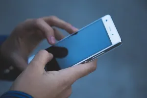 Jak włączyć laptopa bez hasła - proste sposoby na ominiecie logowania