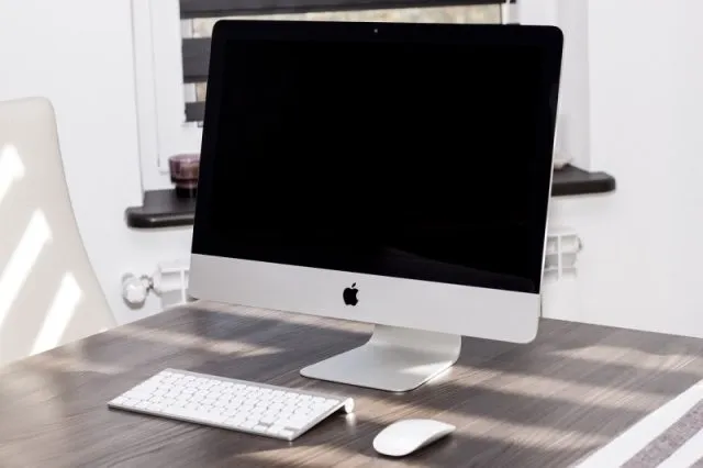 Jak help desk IT może pomóc Twojej firmie?