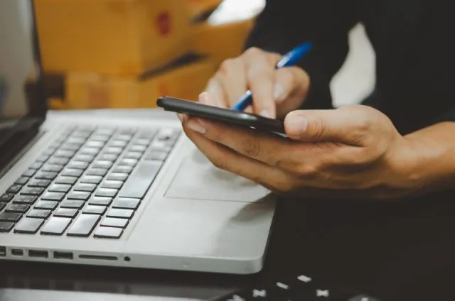 Tworzenie aplikacji mobilnych do wsparcia sprzedaży w firmie